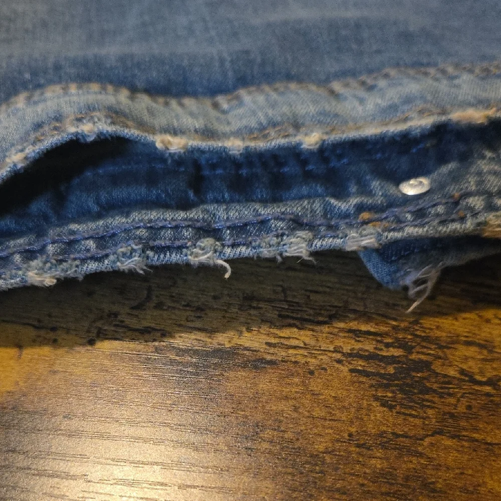 Universal Thread Blue Jean Jacket Timeless Style - Picture 7 of 10